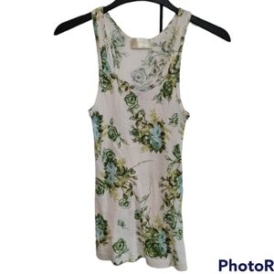 Woo. Tank top white and blue floral size 3